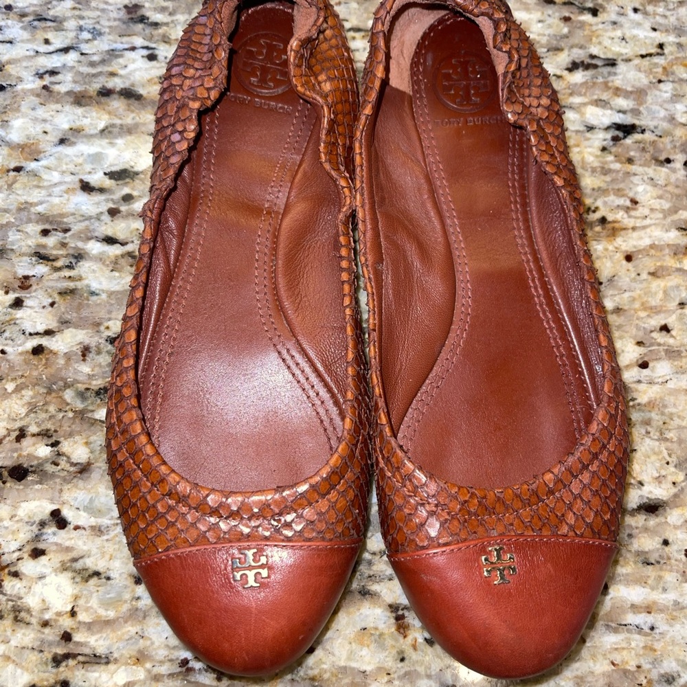 Tory Burch York Brown Leather Python Scale Cap To… - image 1